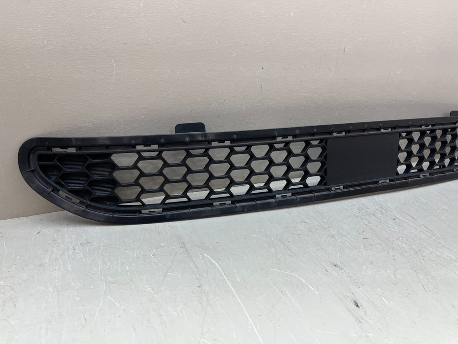 2019-2020 HYUNDAI SANTA FE FRONT LOWER BUMPER GRILLE 86531-S2010 OEM