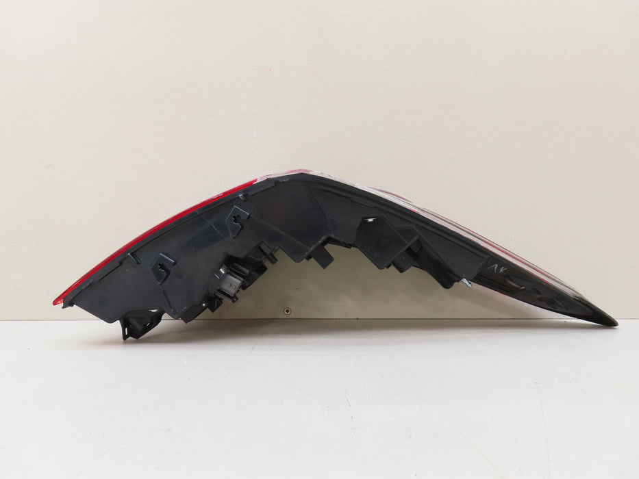 2018-2022 TOYOTA CAMRY REAR RIGHT PASSENGER SIDE TAIL LIGHT OEM OUTER