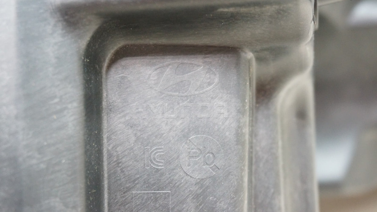 2022-2024 HYUNDAI TUCSON FRONT RIGHT PASSENGER SIDE DAYTIME RUNNING LIGHT DRL OE