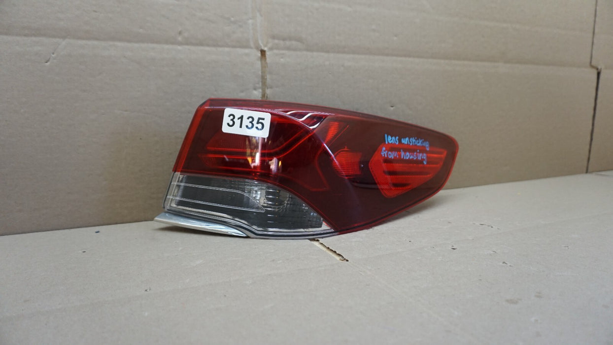 2018-2019 HYUNDAI SONATA REAR RIGHT PASSENGER SIDE OUTER TAIL LIGHT OEM 18 19