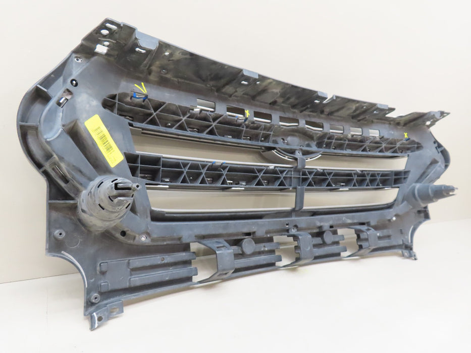 2017-2019 FORD ESCAPE FRONT RADIATOR GRILLE GRILL OEM