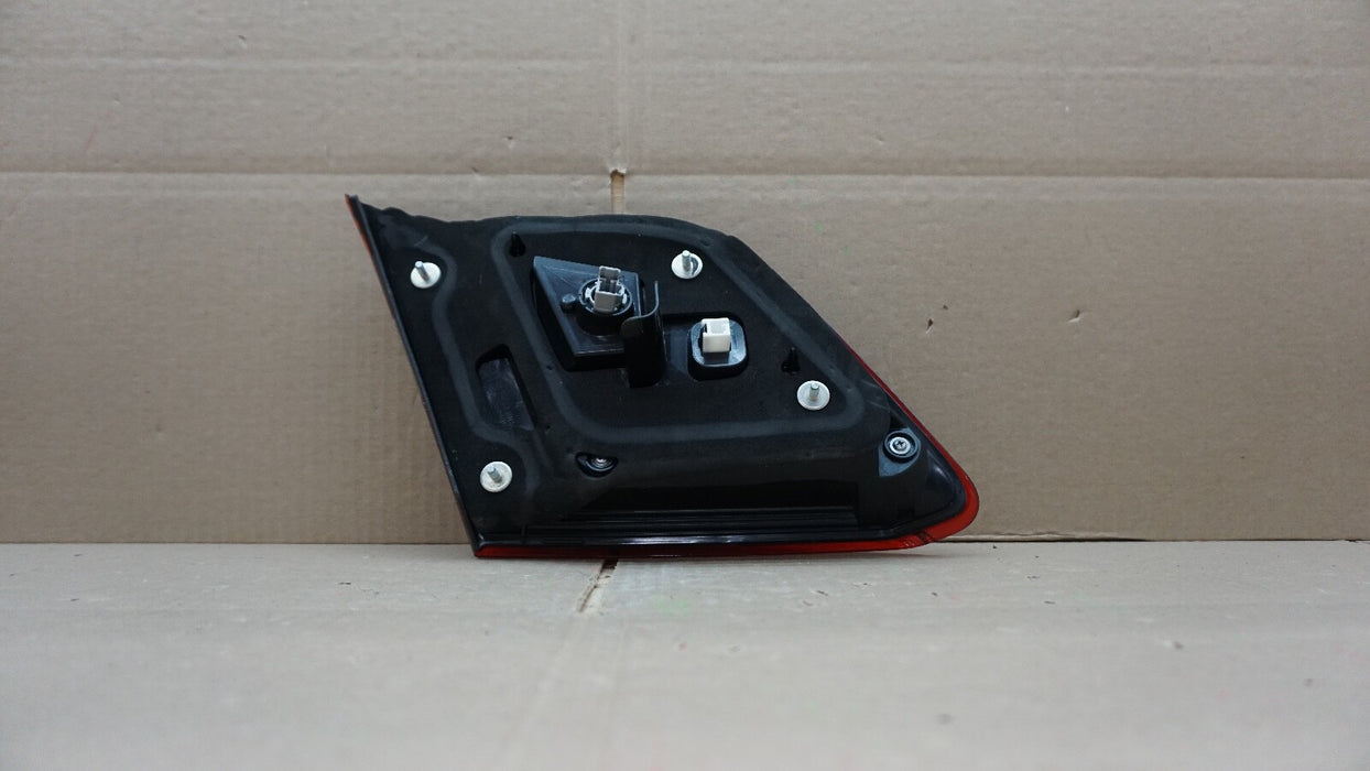 2016-2017 HONDA ACCORD REAR RH RIGHT PASSENGER SIDE INNER TAIL LIGHT OEM 16 17