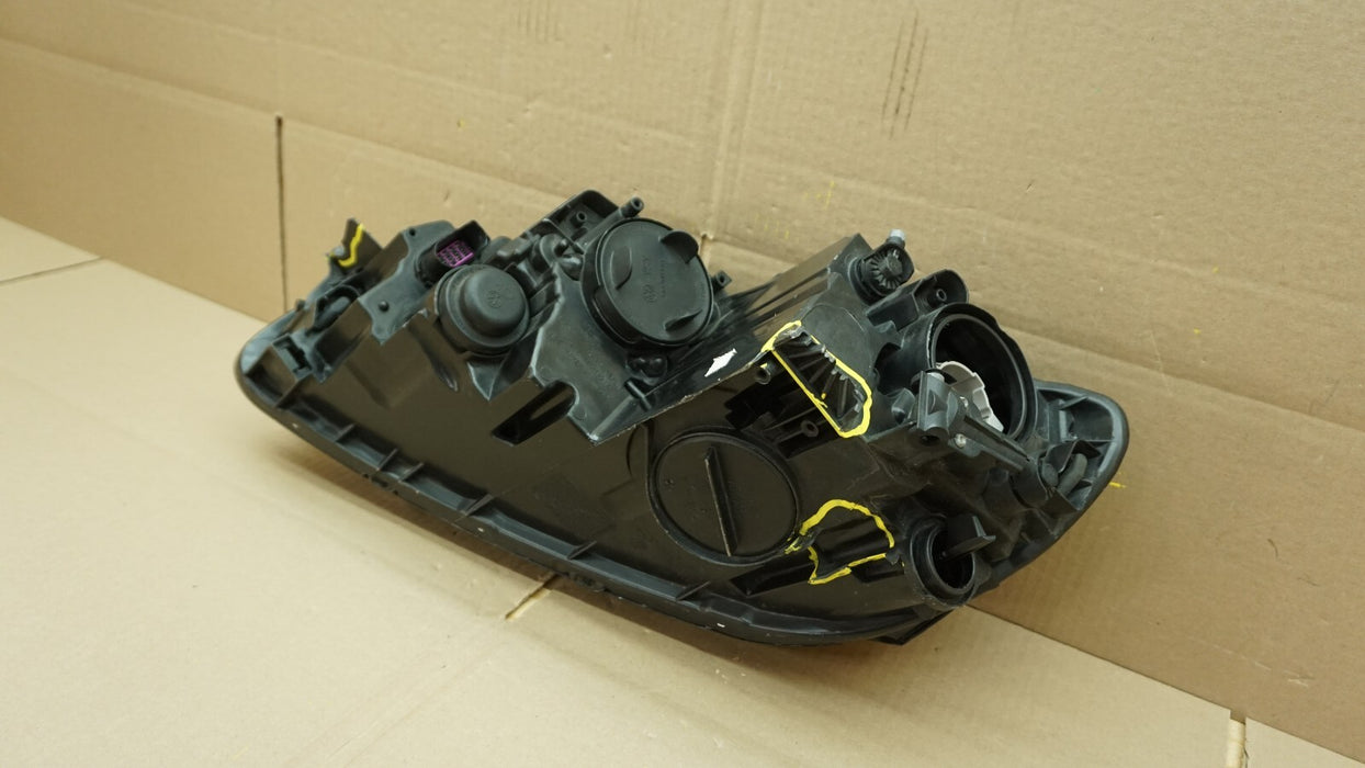 2012-2015 VOLKSWAGEN PASSAT FRONT RIGHT PASSENGER SIDE HEADLIGHT HALOGEN OEM