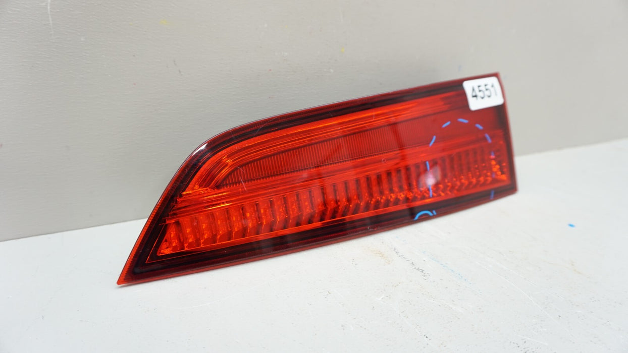 2016-2018 HONDA PILOT REAR RH RIGHT PASSENGER SIDE INNER TAIL LIGHT OEM
