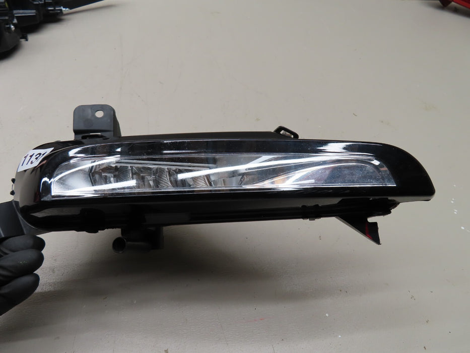 2015-2019 LAND ROVER RANGE ROVER EVOQUE FRONT RIGHT PASSENGER SIDE FOG LGIHT OEM