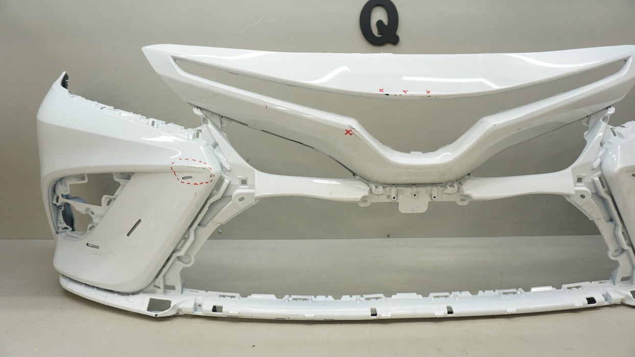 2018-2020 TOYOTA CAMRY SE/XSE/HYBRID SE FRONT BUMPER COVER OEM 5211906E20