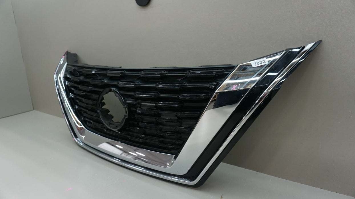 2021-2023 NISSAN ROGUE FRONT UPPER MAIN GRILLE 623106RR0A OEM 21 22 23