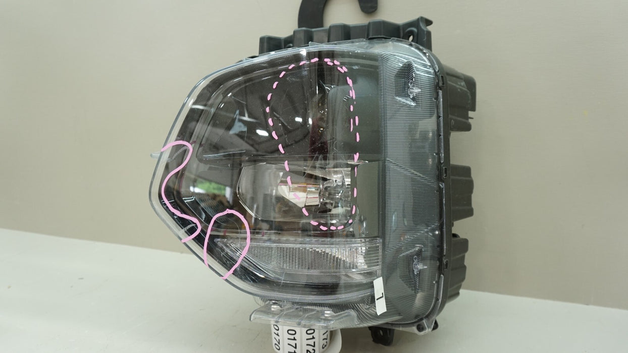 2019-2020 HYUNDAI SANTA FE FRONT LEFT DRIVERS SIDE HALOGEN HEADLIGHT OEM 19 20