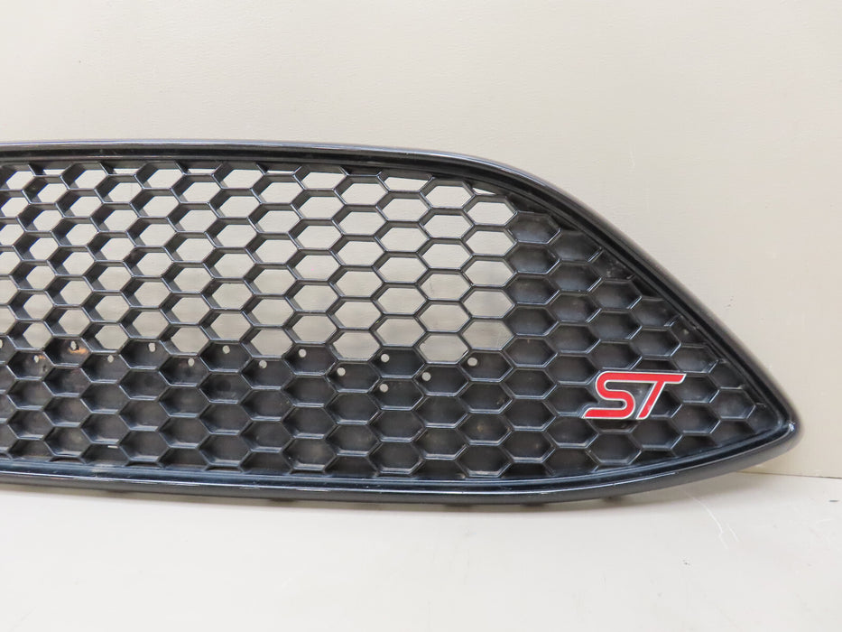 2015-2017 FORD FOCUS ST FRONT RADIATOR GRILL GRILLE OEM