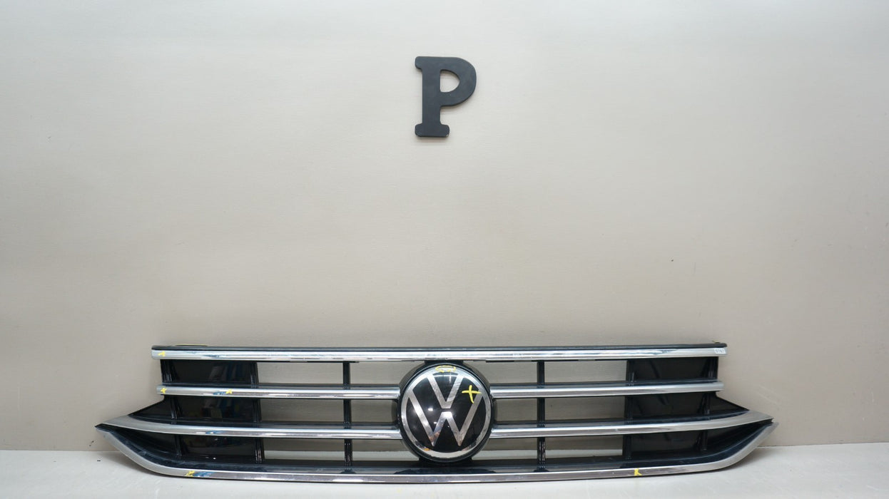 2022-2024 VOLKSWAGEN TIGUAN FRONT BUMPER RADIATOR GRILLE OEM