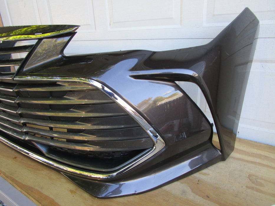 2019 19 TOYOTA AVALON FRONT BUMPER COVER OEM