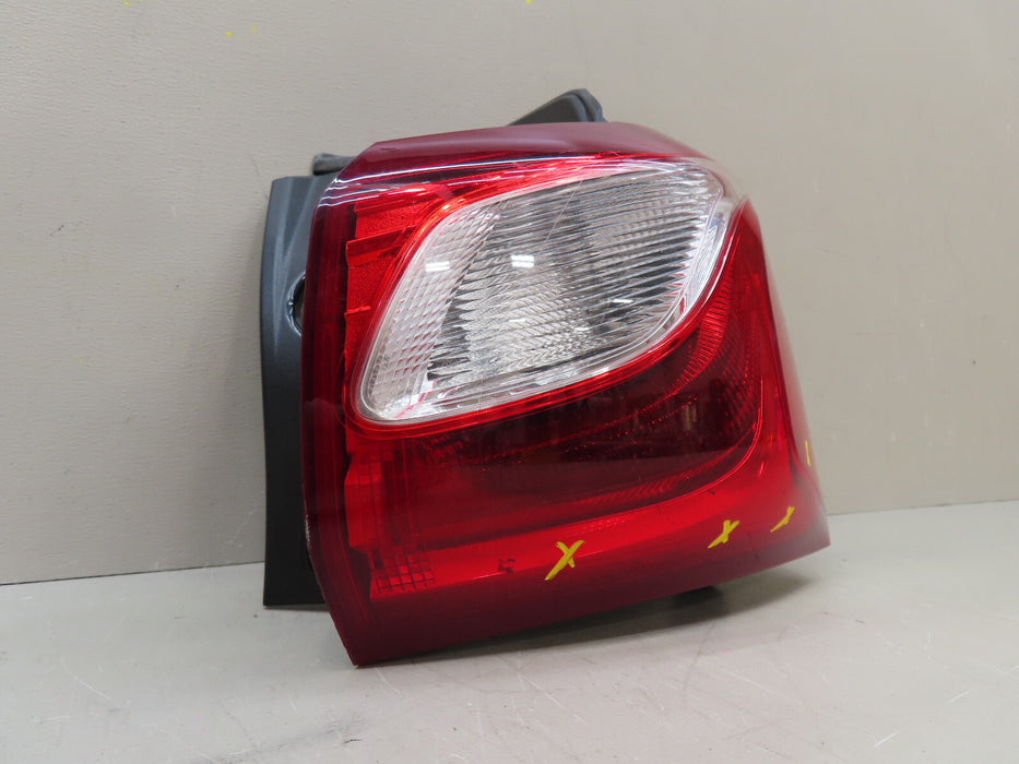 2018 2019 2020 CHEVROLET EQUINOX REAR RIGHT PASSENGER TAIL LIGHT OEM 812744860