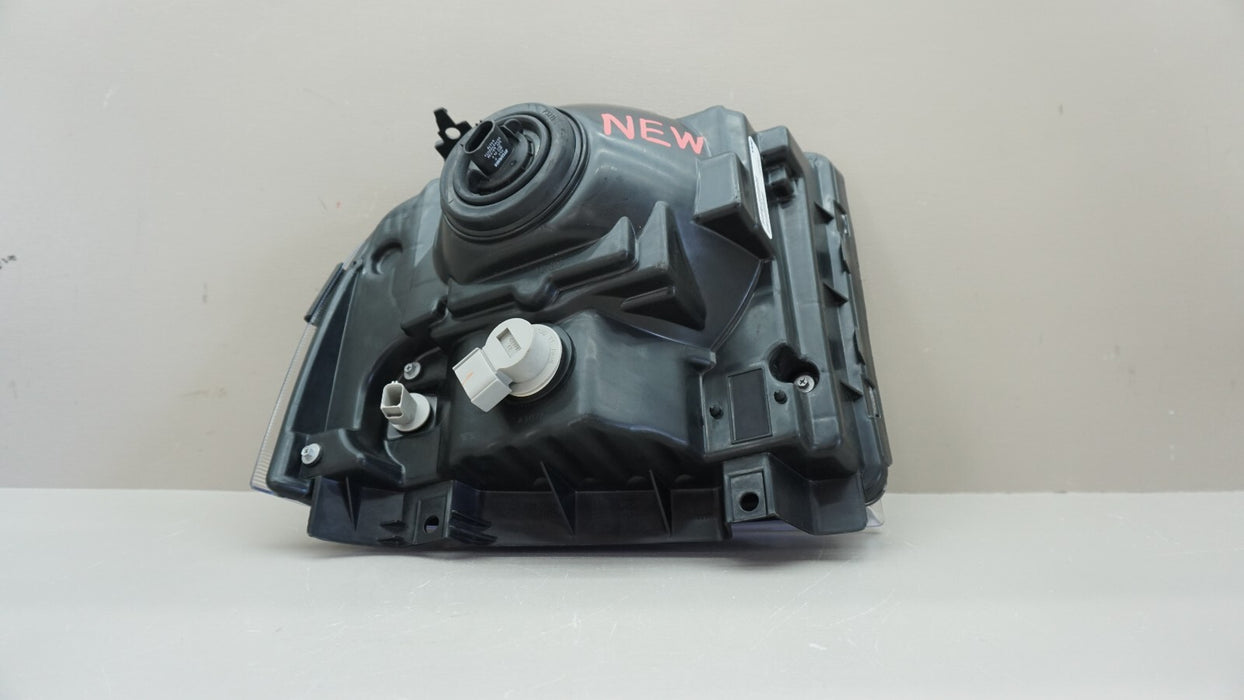 2005-2007 FORD F-250 HARLEY DAVIDSON FRONT LEFT DRIVER SIDE HEADLIGHT 206700B01A