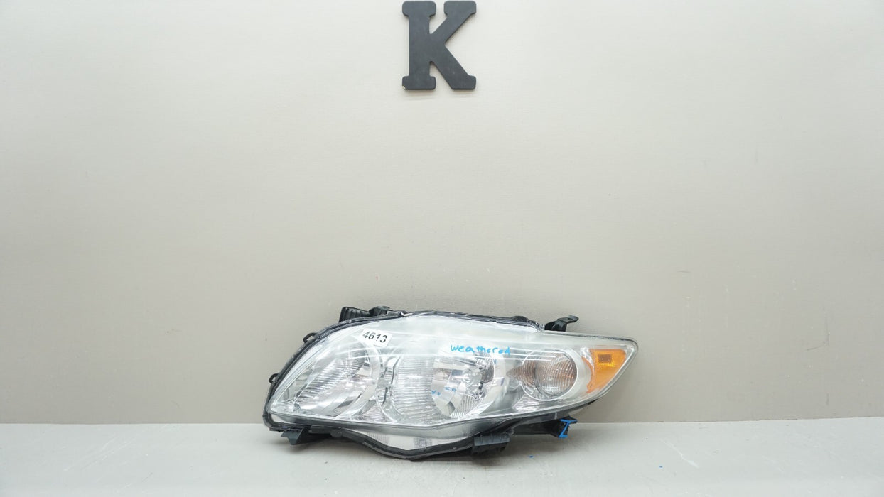 2009-2011 TOYOTA COROLLA FRONT LEFT DRIVERS SIDE HEADLIGHT HALOGEN OEM