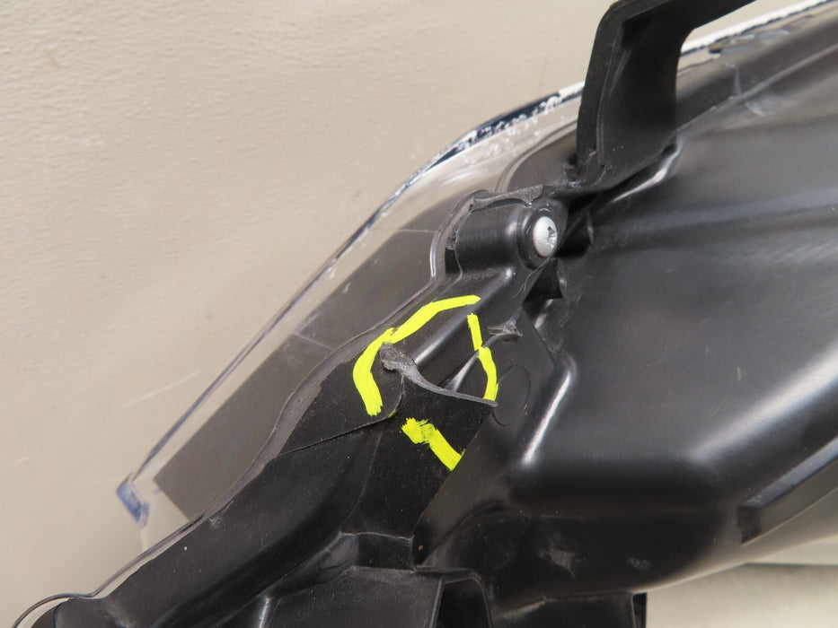 2014-2016 TOYOTA COROLLA FRONT RIGHT SIDE HEADLIGHT LAMP