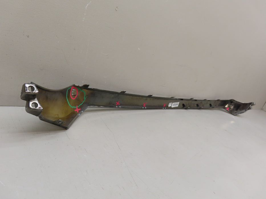 2019 2020 HYUNDAI SANTA FE FRONT CENTER MOLDING OEM