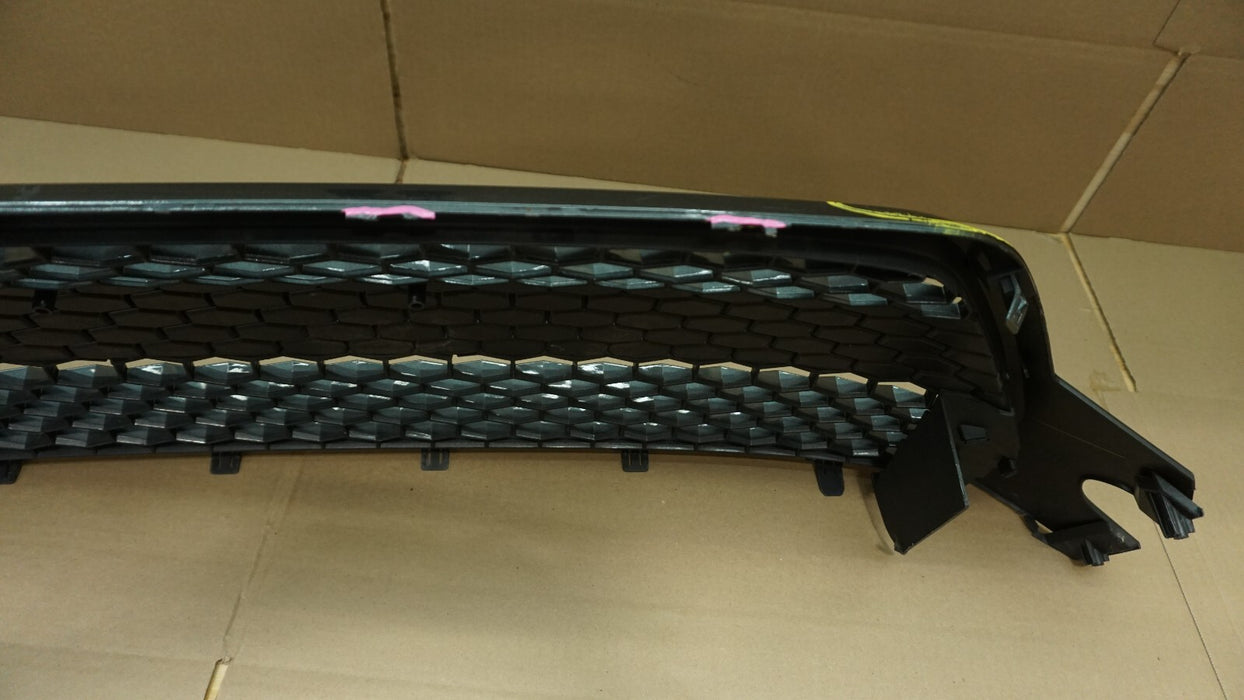 2020-2021 TOYOTA COROLLA SEDAN XSE FRONT BUMPER LOWER GRILL GRILLE OEM 20 21