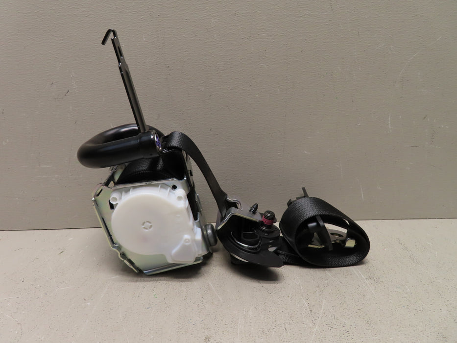 NEW GENUINE GENERAL MOTORS SEAT BELT RETRACTOR KIT P#84493995 OEM