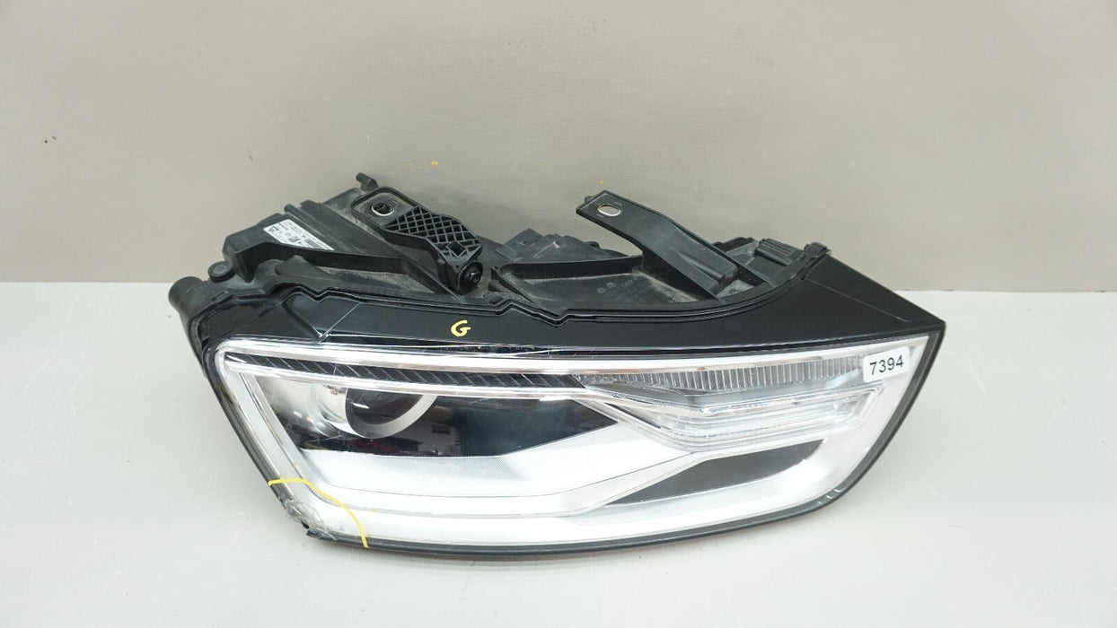 2016-2018 AUDI Q3 RIGHT PASSENGER SIDE XENON HEADLIGHT HEADLAMP W/O BALLAST OEM
