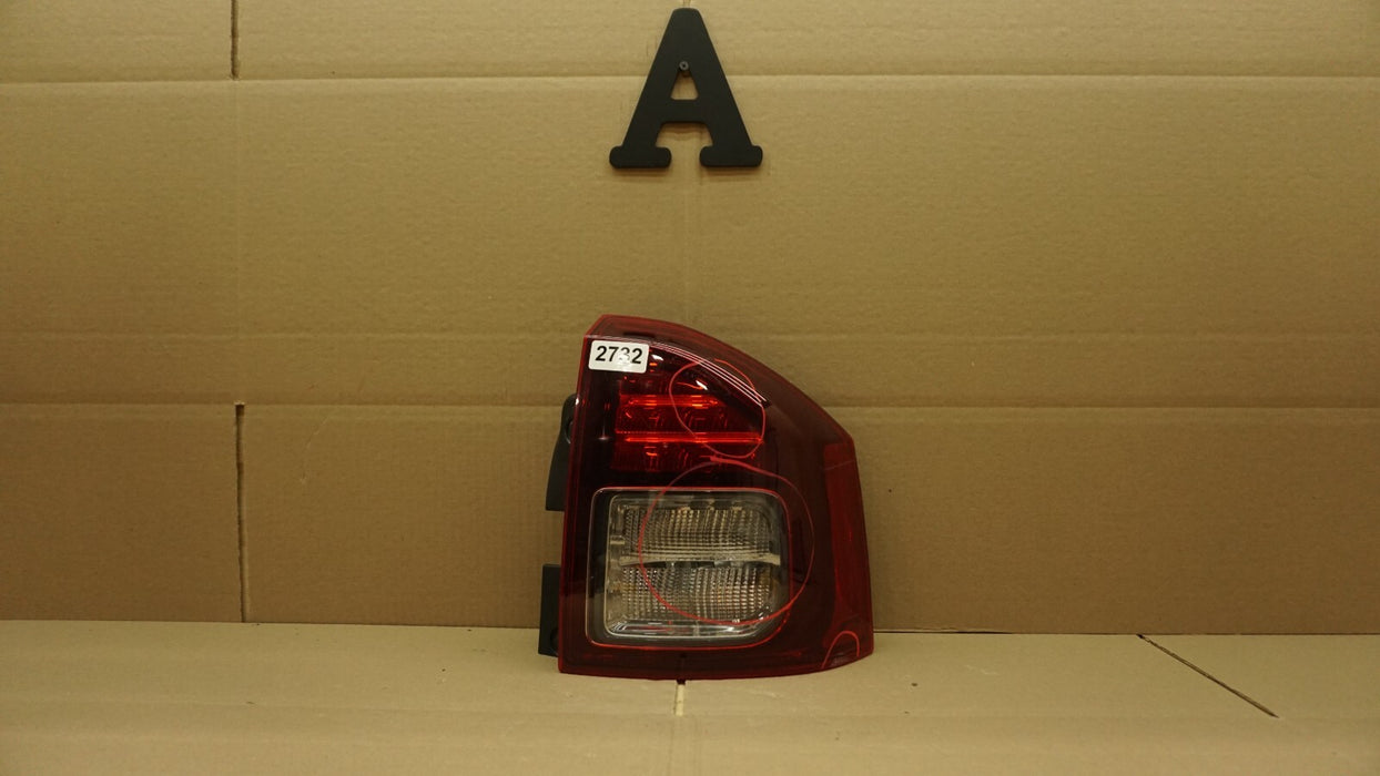 2014 2015 2016 2017 JEEP COMPASS REAR RIGHT PASSENGER SIDE TAIL LIGHT OEM