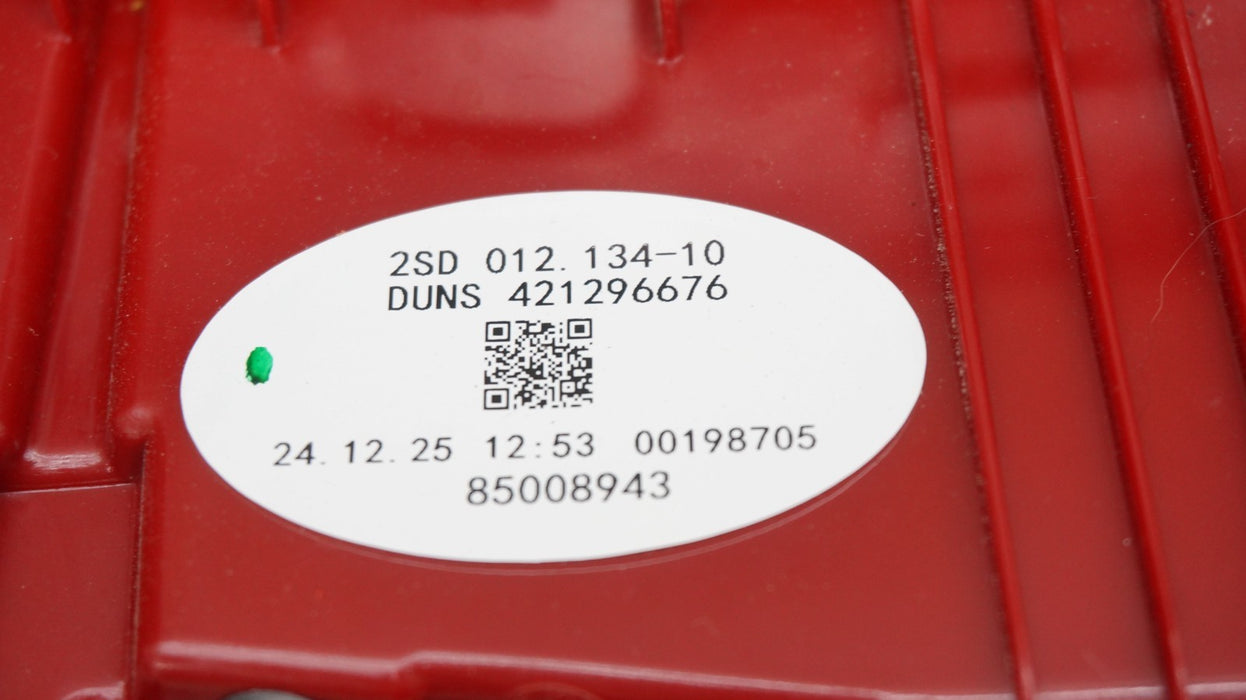 2020-2024 CADILLAC XT5 RIGHT PASSENGER TAIL LIGHT BRAKE STOP LAMP OEM 85008943