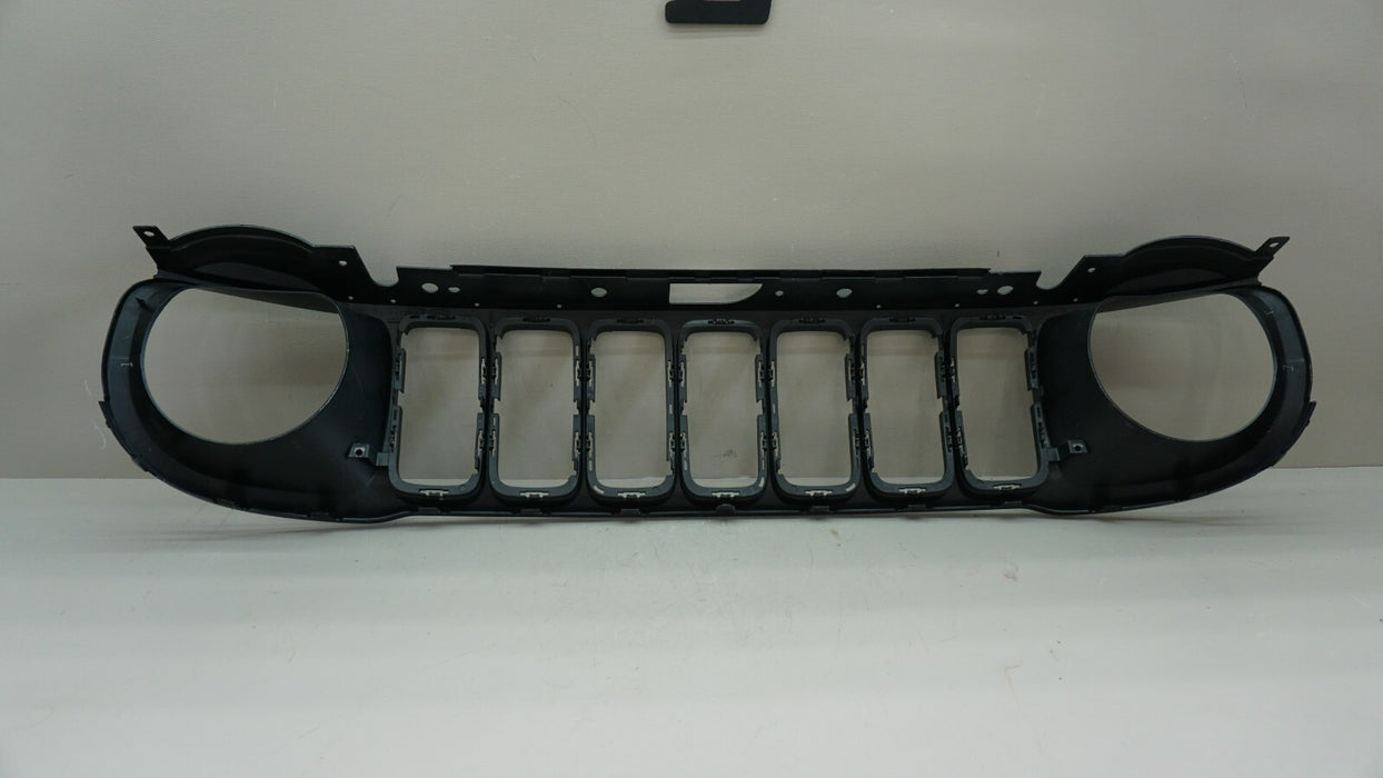 2015-2018 JEEP RENEGADE FRONT BUMPER UPPER GRILL GRILLE OEM 52088680 15 16 17 18