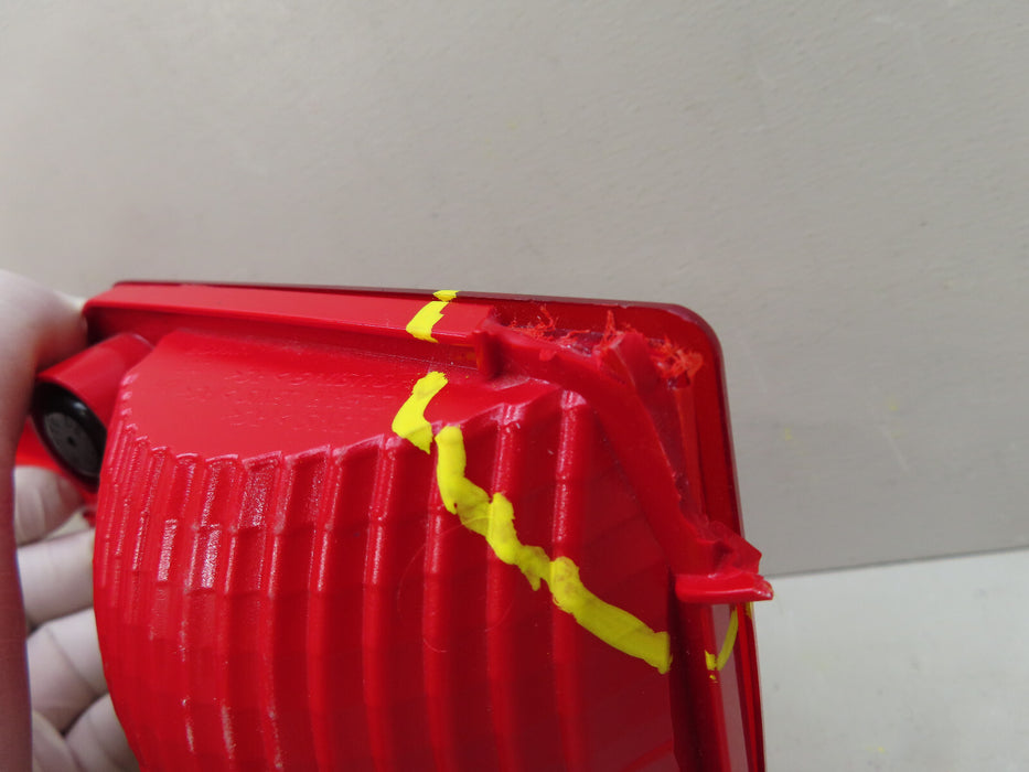 2022 2023 HYUNDAI SANTA CRUZ REAR LEFT DRIVER SIDE REVERSE LIGHT OEM 92405-K5000