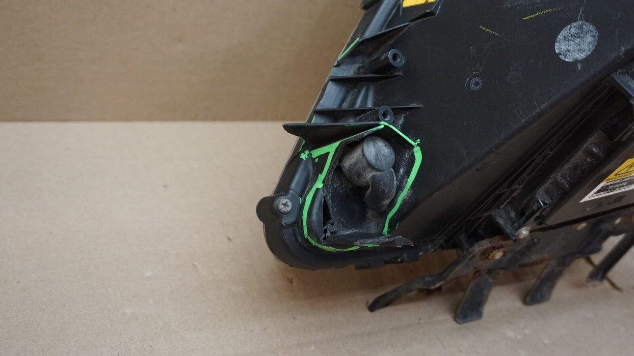2004-2006 TOYOTA PRIUS FRONT RH RIGHT PASSENGER SIDE HEADLIGHT OEM 04 05 06
