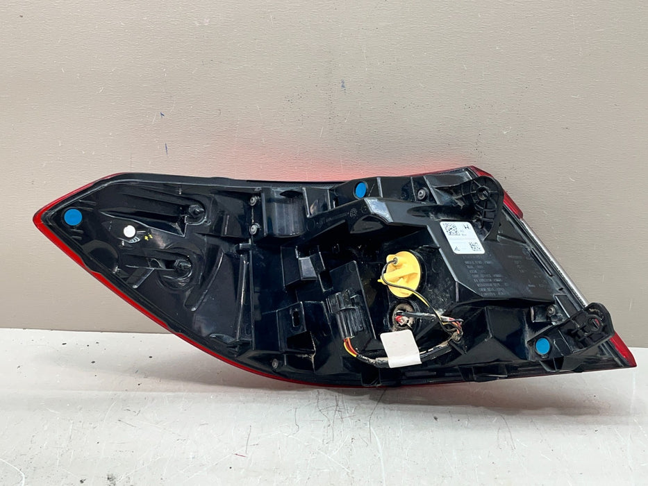 2018-2022 HONDA ACCORD RH RIGHT OUTER TAIL LIGHT OEM