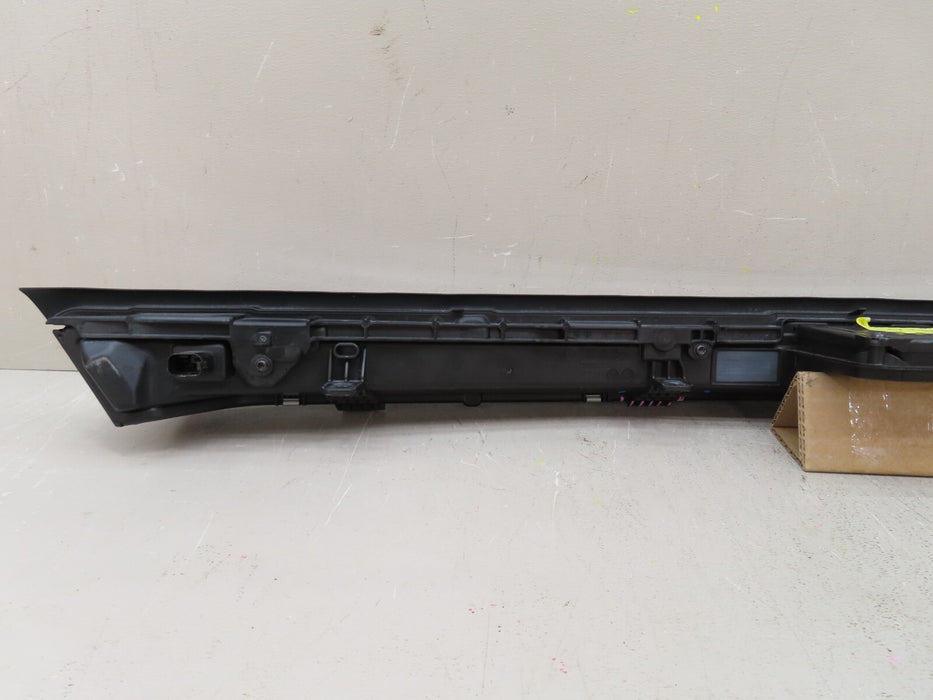 2022 2023 MERCEDES-BENZ EQS 580 FRONT CENTER LIGH BAR LED OEM
