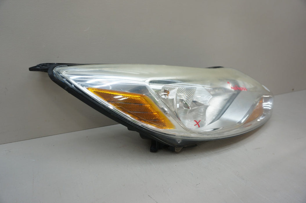 2012-2014 FORD FOCUS FRONT RIGHT PASSENGER SIDE HEADLIGHT HALOGEN OEM