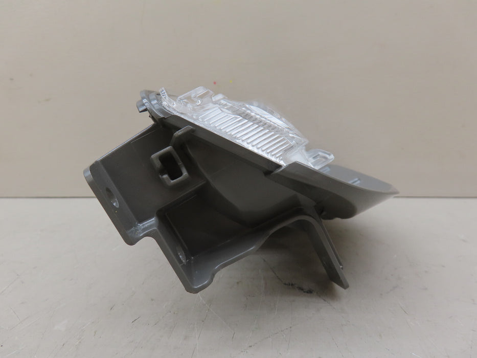 2012-2014 TOYOTA PRIUS V RIGHT PASSENGER SIDE TURN SIGNAL OEM