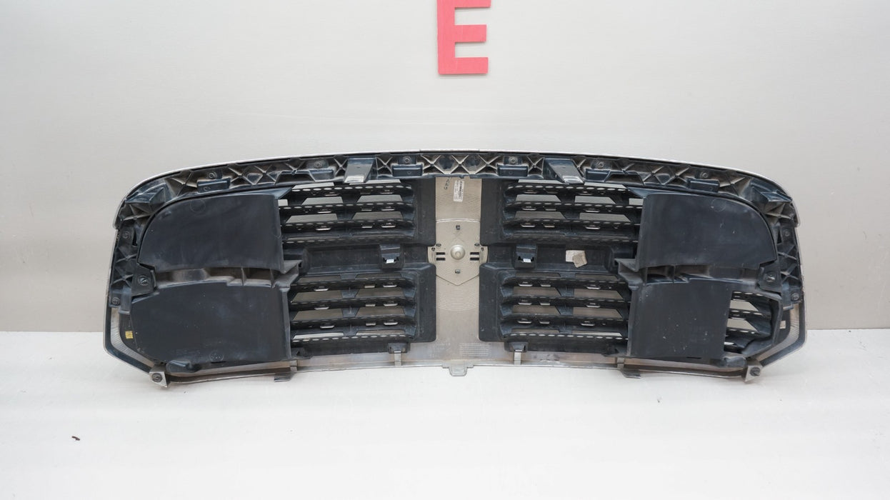 2013-2018 DODGE RAM 1500 FRONT BUMPER RADIATOR GRILLE OEM 13DSAC0020