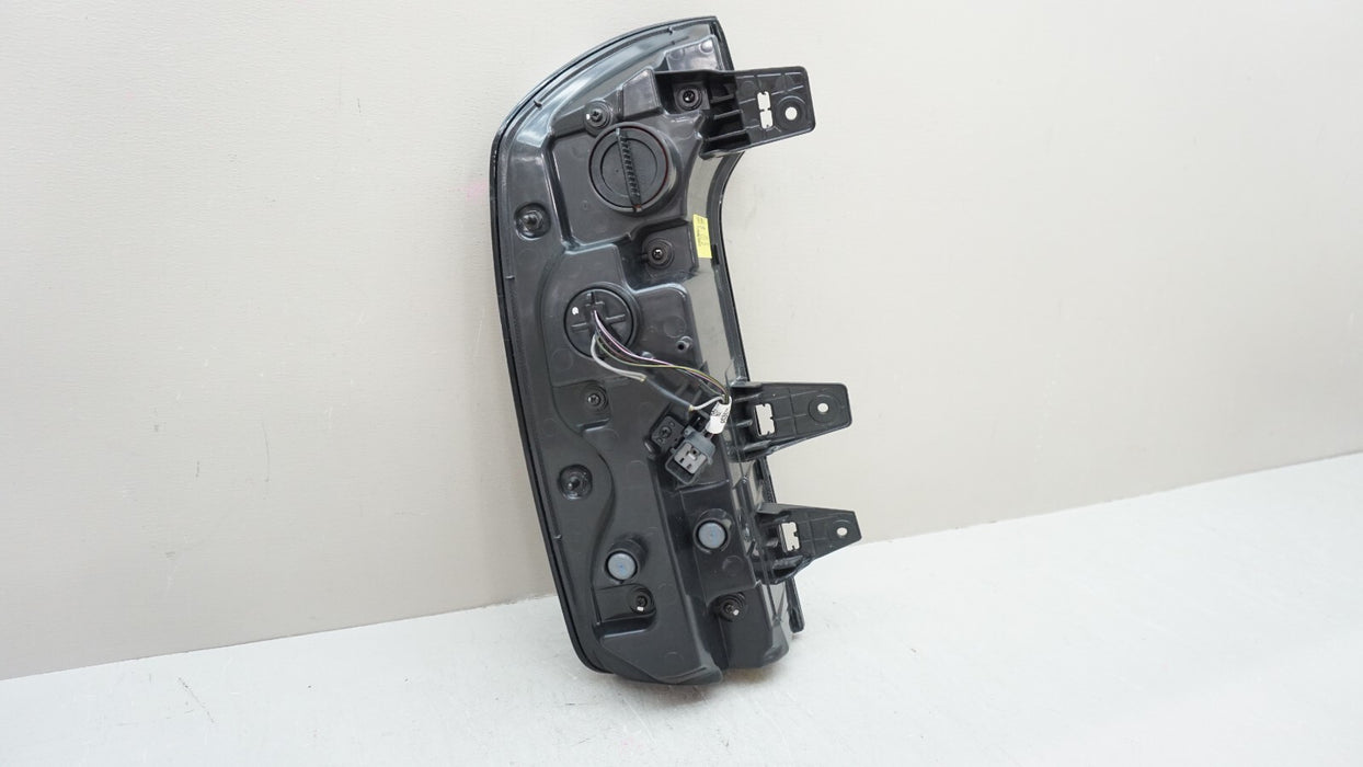 2023-2024 KIA TELLURIDE REAR RH RIGHT PASSENGER SIDE TAIL LIGHT OEM