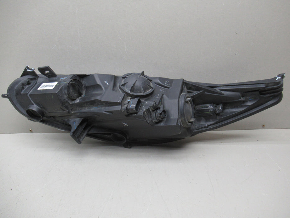 2014 2015 2016 2017 2018 Ford Fiesta Halogen Headlight RH PASSENGER Side OEM