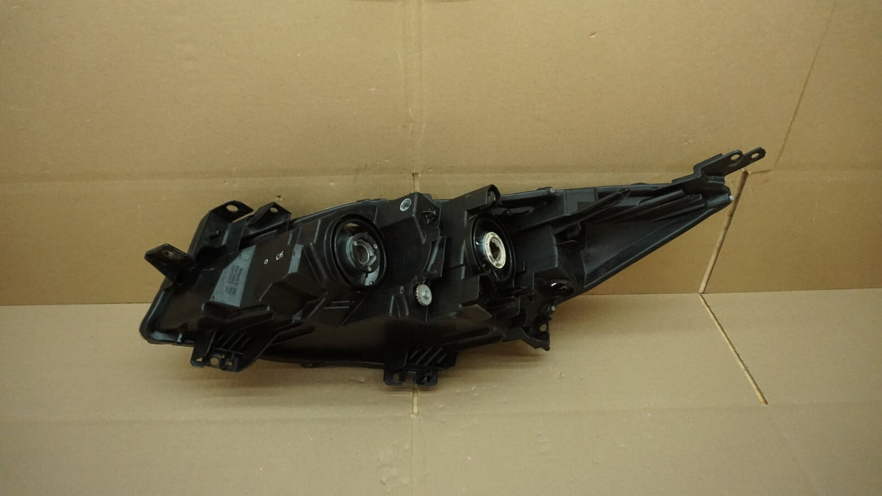 2010-2013 MAZDA 3 FRONT RIGHT PASSENGER SIDE HALOGEN HEADLIGHT OEM 10 11 12 13