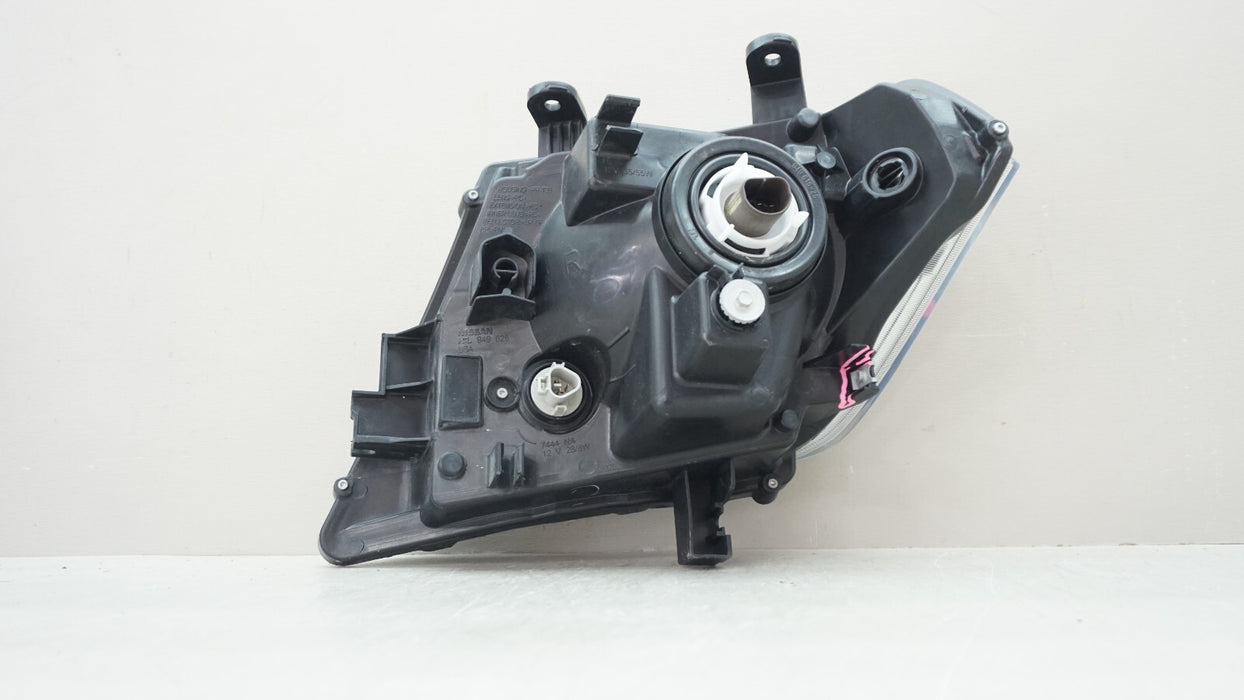 2009-2021 NISSAN FRONTIER FRONT RIGHT PASSENGER SIDE HEADLIGHT OEM