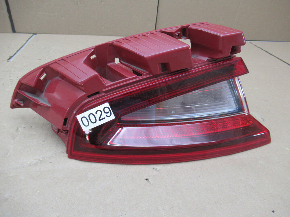 2018 2019 2020 Kia Stinger Left LH Driver Side Taillight LAMP OEM HALOGEN