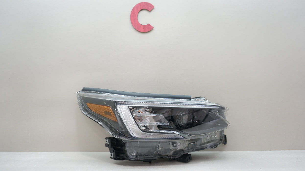 2020-2022 SUBARU LEGACY / OUTBACK FRONT RIGHT PASSENGER SIDE HEADLIGHT OEM