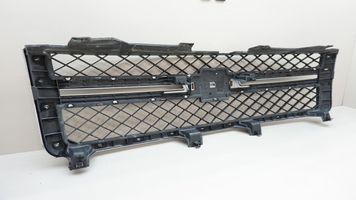 2007-2014 CHEVROLET SILVERADO 2500HD 3500HD FRONT RADIATOR GRILLE 831144196 OEM