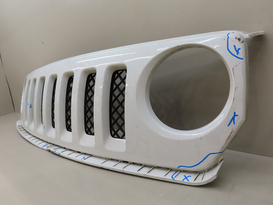 2011-2017 JEEP PATRIOT FRONT MAIN BUMPER GRILLE OEM 11MK74-J-1150M