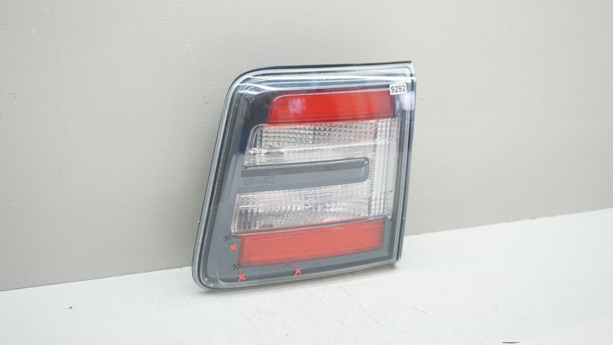 2013-2017 GMC ACADIA REAR RH RIGHT PASSENGER SIDE INNER TAIL LIGHT OEM 23267344