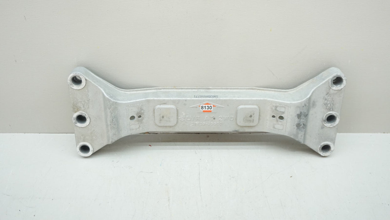 2018-2021 KIA STINGER GEAR BOX MOUNTING BRACKET 21735-J5500 OEM 18 19 20 21