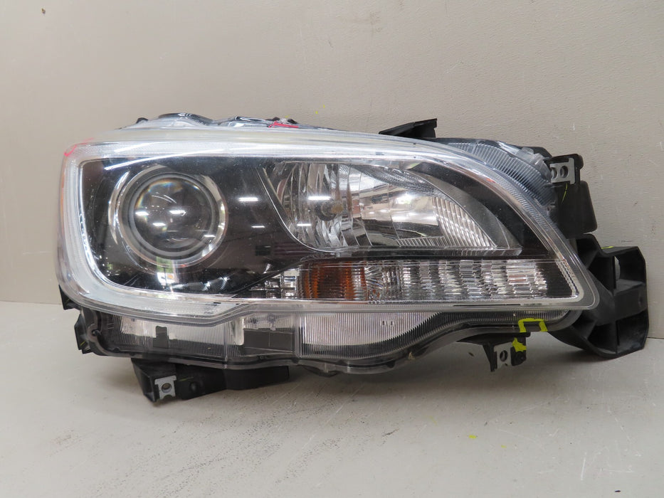 2015-2017 SUBARU LEGACY OUTBACK FRONT RIGHT PASSENGER HEADLIGHT LAMP HALOGEN OEM
