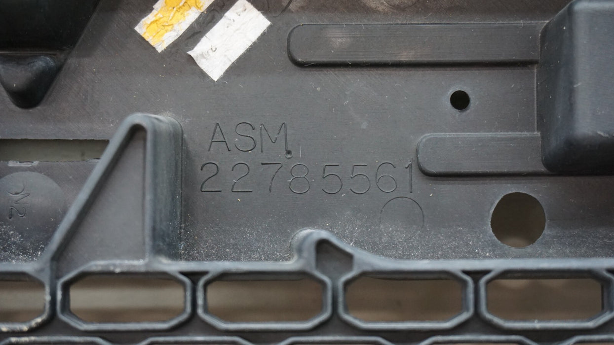 2013-2016 GMC ACADIA FRONT MAIN GRILLE 22785561 OEM 12 13 14 15 16