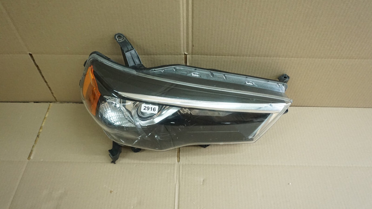 2014-2019 TOYOTA 4RUNNER RIGHT PASSENGER SIDE HEADLIGHT HALOGEN LAMP OEM
