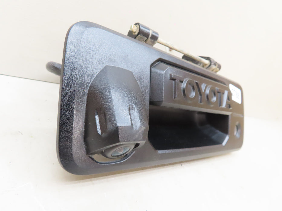 2015 - 2018 TOYOTA TACOMA LIFTGATE HANDLE/BACKUP CAMERA OEM 69090-0C090-C