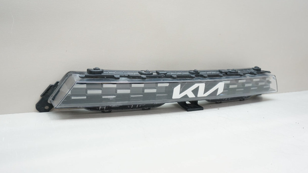 2020-2022 KIA SOUL FRONT CENTER LED LIGHT OEM 92209-K0