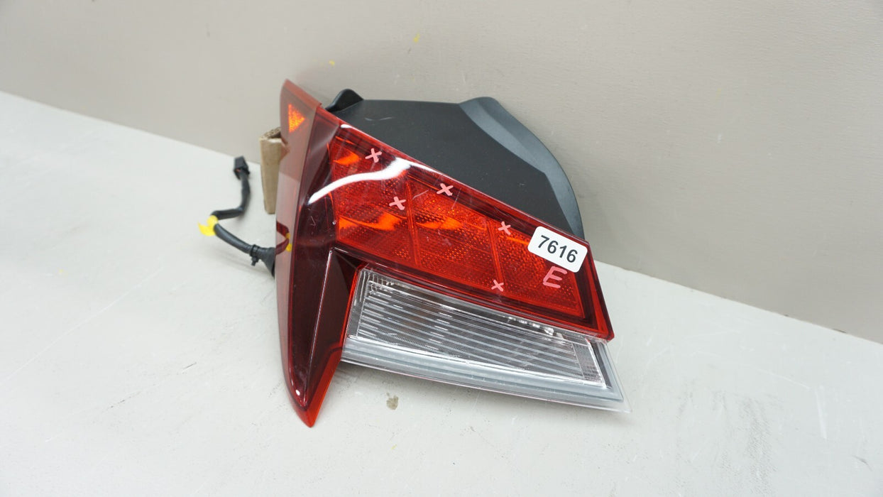 2021-2023 HYUNDAI ELANTRA REAR LH LEFT DRIVER SIDE OUTER TAIL LIGHT OEM