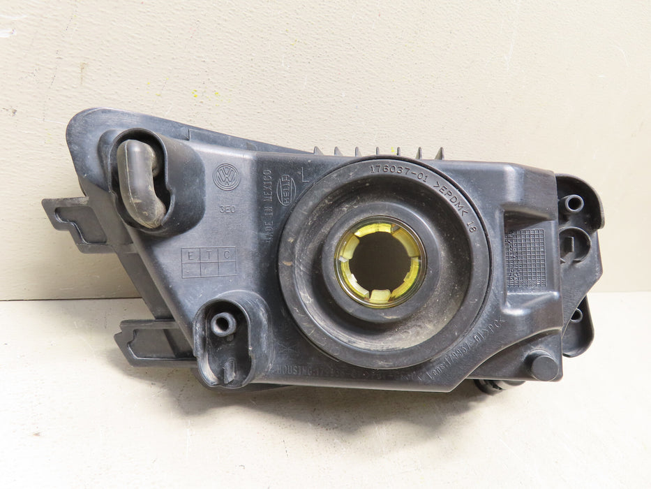 2012-2015 VOLKSWAGEN PASSAT FRONT LEFT DRIVER SIDE FOG LIGHT HALOGEN OEM